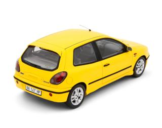 Fiat Bravo 155 20v HGT 1998 Giallo Ginestra Laudoracing 1:18 Resinemodell (Türen, Motorhaube... nicht zu öffnen!)